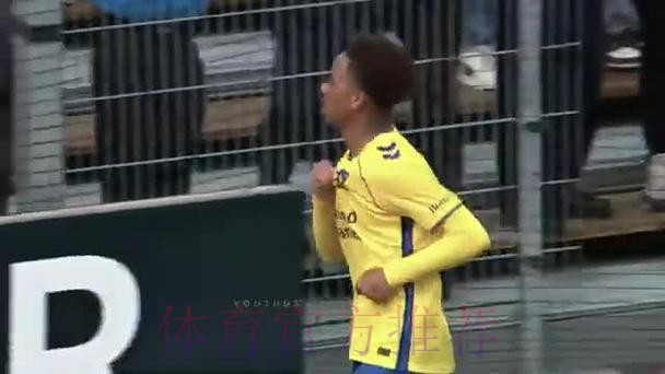 里昂官宣引进丹麦新星诺亚-纳尔泰,签约至2030年 里昂官宣引进丹麦新星诺亚-纳尔泰,签约至2030年